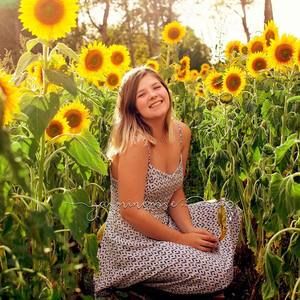 Meet your Posher, Hope